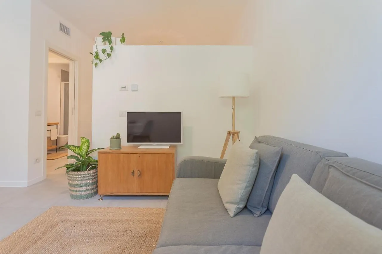 Ginepro & Salvia Apartments In Como By Rent All Όπως